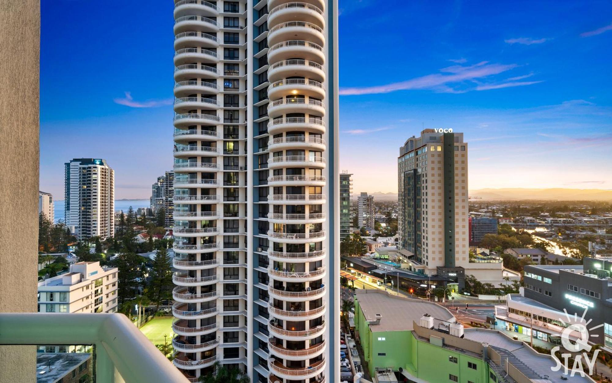 Legends Surfers Paradise Mid Week Madness Deal - Q Apartment
